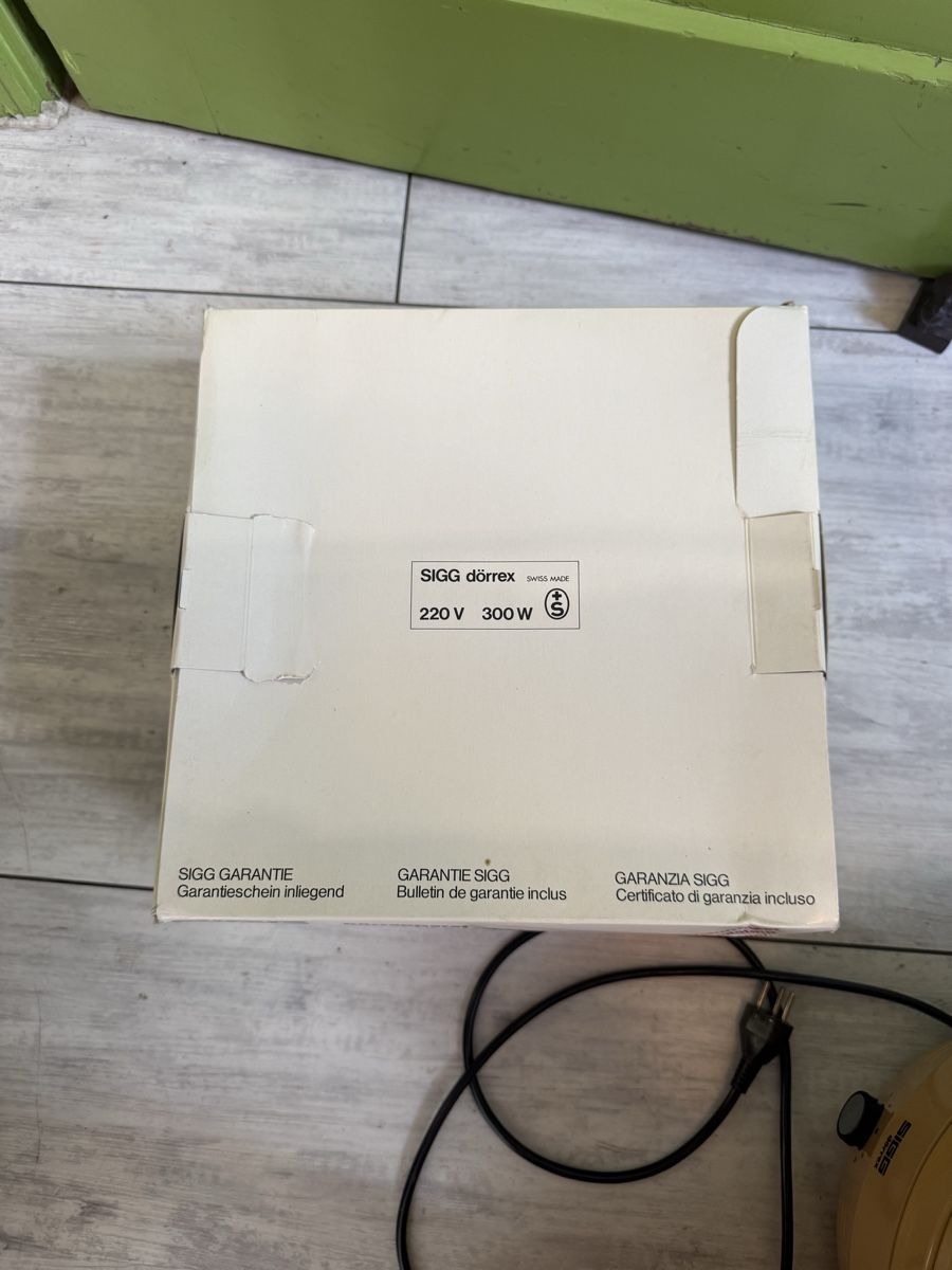 Sigg Appareils de cuisine: SIGG Dörrex Dörrapparat 220V 300W – D'occasion à Villmergen par bubblevintage 3