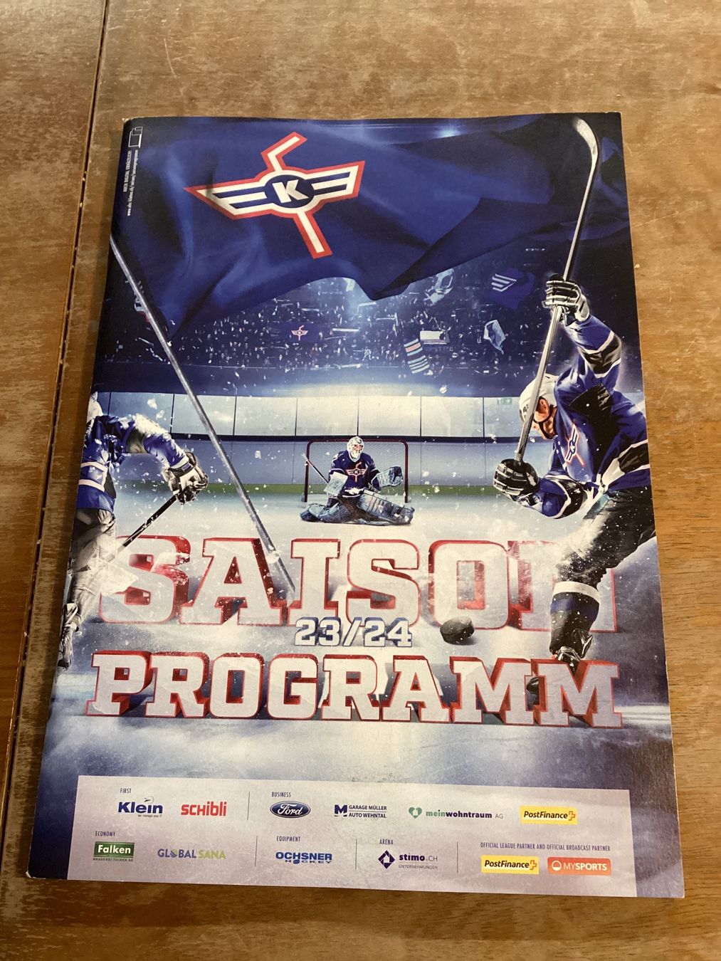 Riviste & Magazine: EHC Kloten Saison Programm 23/24 – Usato da Appenzell venduto da Mph2001