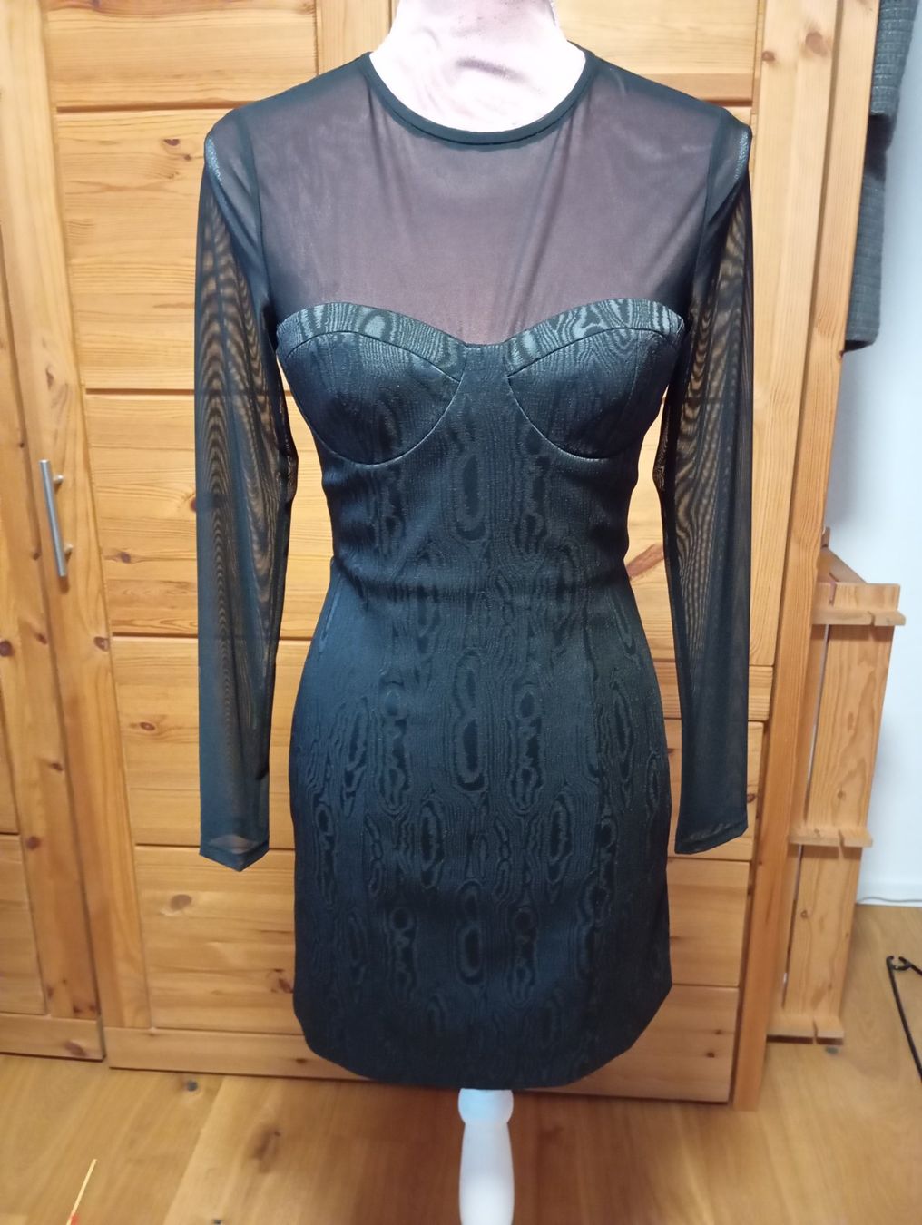 Vestiti: Alice + Olivia, Cocktailkleid – Usato da Unterägeri venduto da rockundco