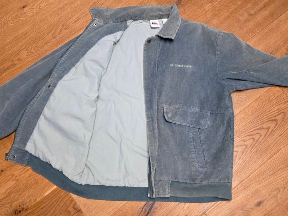 Quiksilver Jacken: QUICKSILVER Jacke Grösse M gebraucht – Gebraucht aus Hinwil von muppets 4