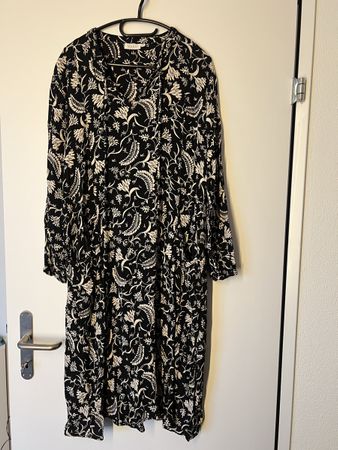Masai Kleid XL, schwarz/weiss