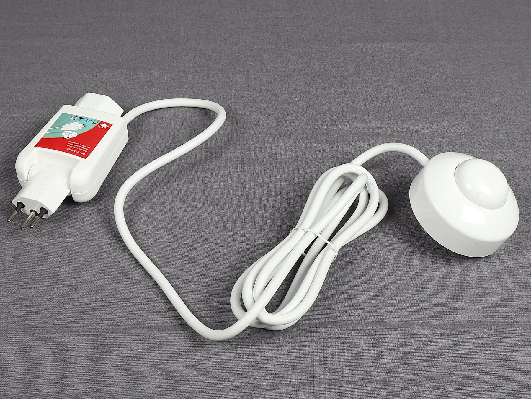 Interrupteurs: DIM CONTROL Universal-Dimmer – D'occasion à Steinen par Restwert_Steinen 7