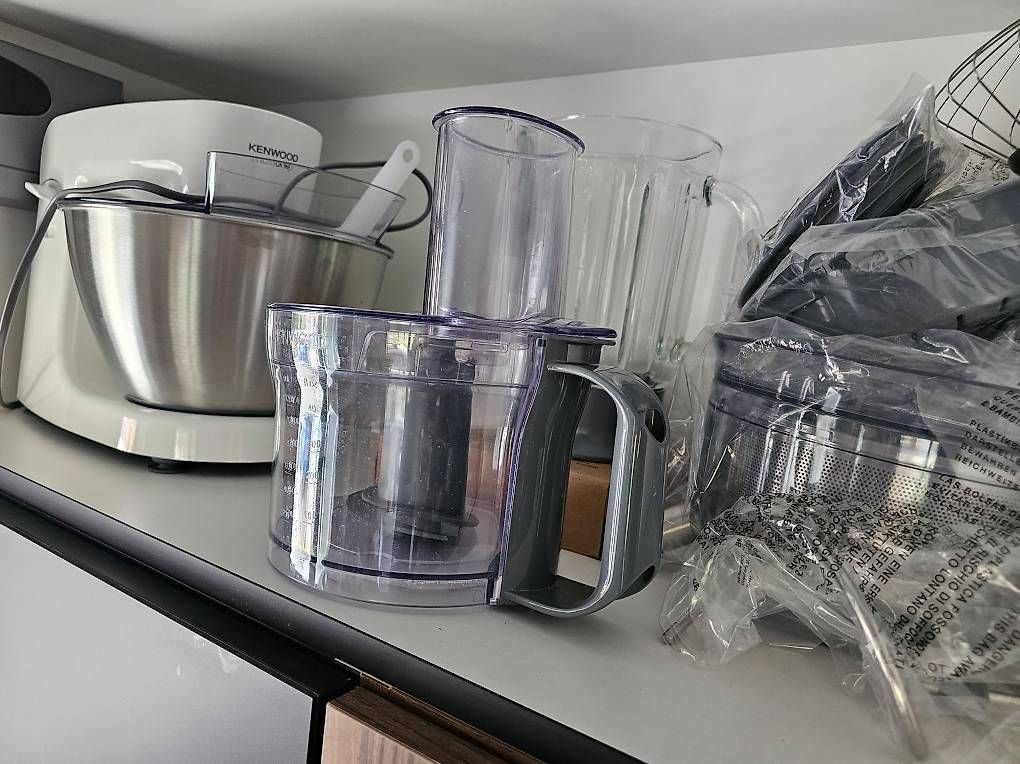 Elettrodomestici da cucina: Robot de cuisine  – Usato da Aproz (Nendaz) venduto da cat_gfc9 1