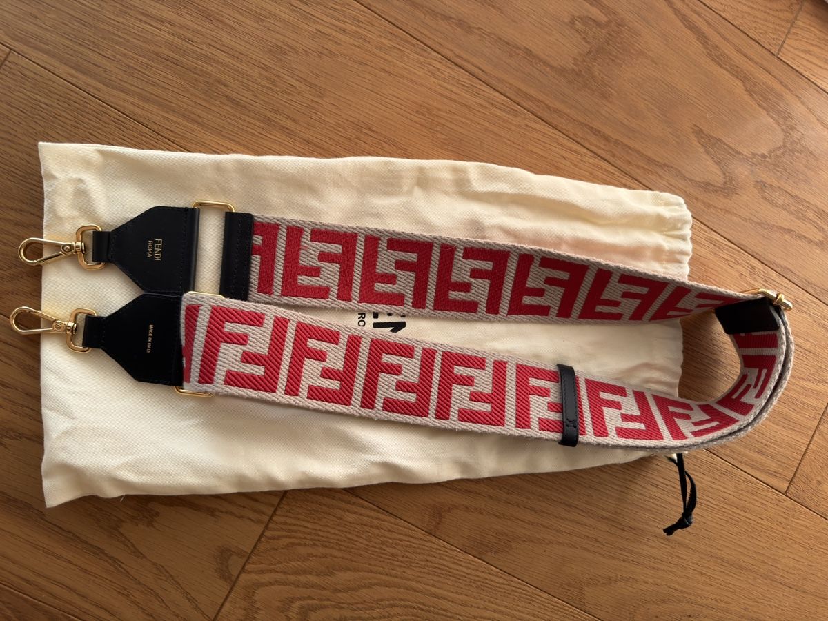 Fendi Sonstige Kleidung & Accessoires: Fendi bag strap – Neu (gemäss Beschreibung) aus Altdorf UR von jen_c55l 1