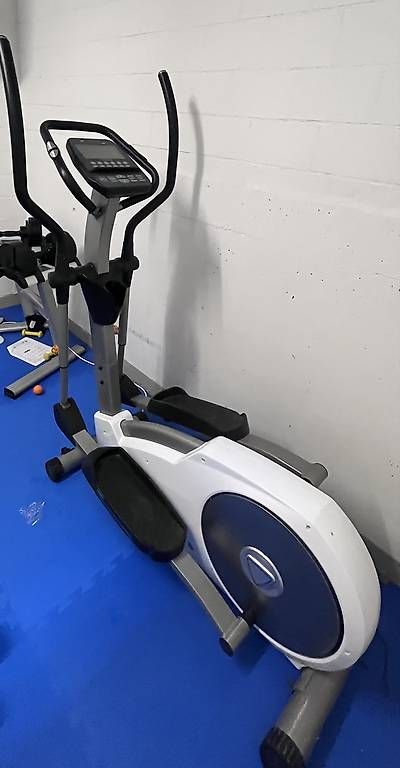Hometrainer: Cardiostrong Crosstrainer EX40 – Usato da Dänikon ZH venduto da Khyr