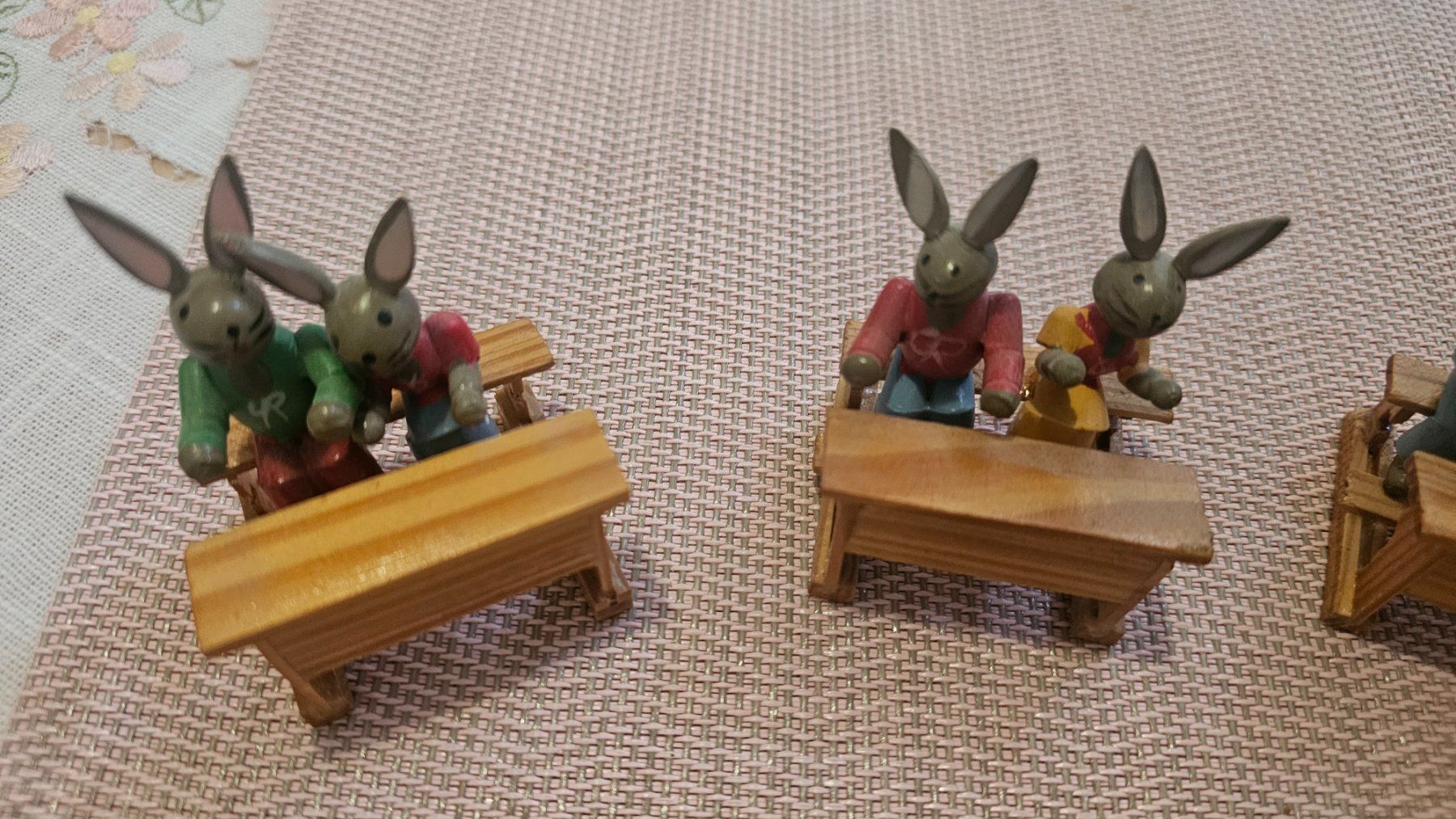 Figurines: Große Hasenschule  Erzgebirge Esco – D'occasion à Etoy par angi020 2