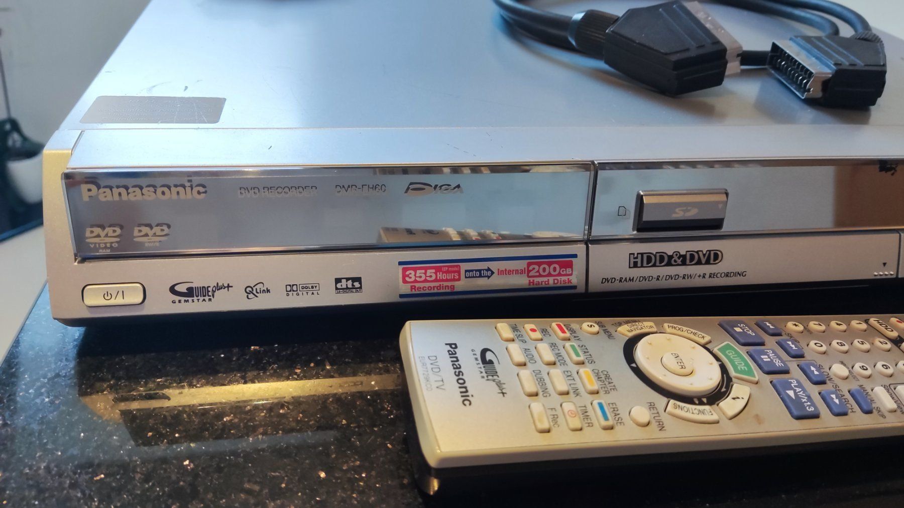 Panasonic Multimediaplayer & Streamer: HDD & DVD Player DMR-EH60 von PANASONIC – Gebraucht aus Horgen von Amanda30 6