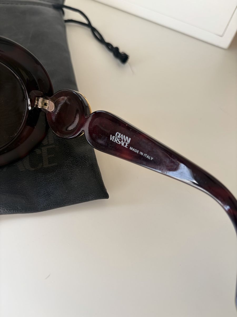 Versace Occhiali & Lenti: Versace Vintage Sonnenbrille  – Usato da Basel venduto da Brunner.T 5