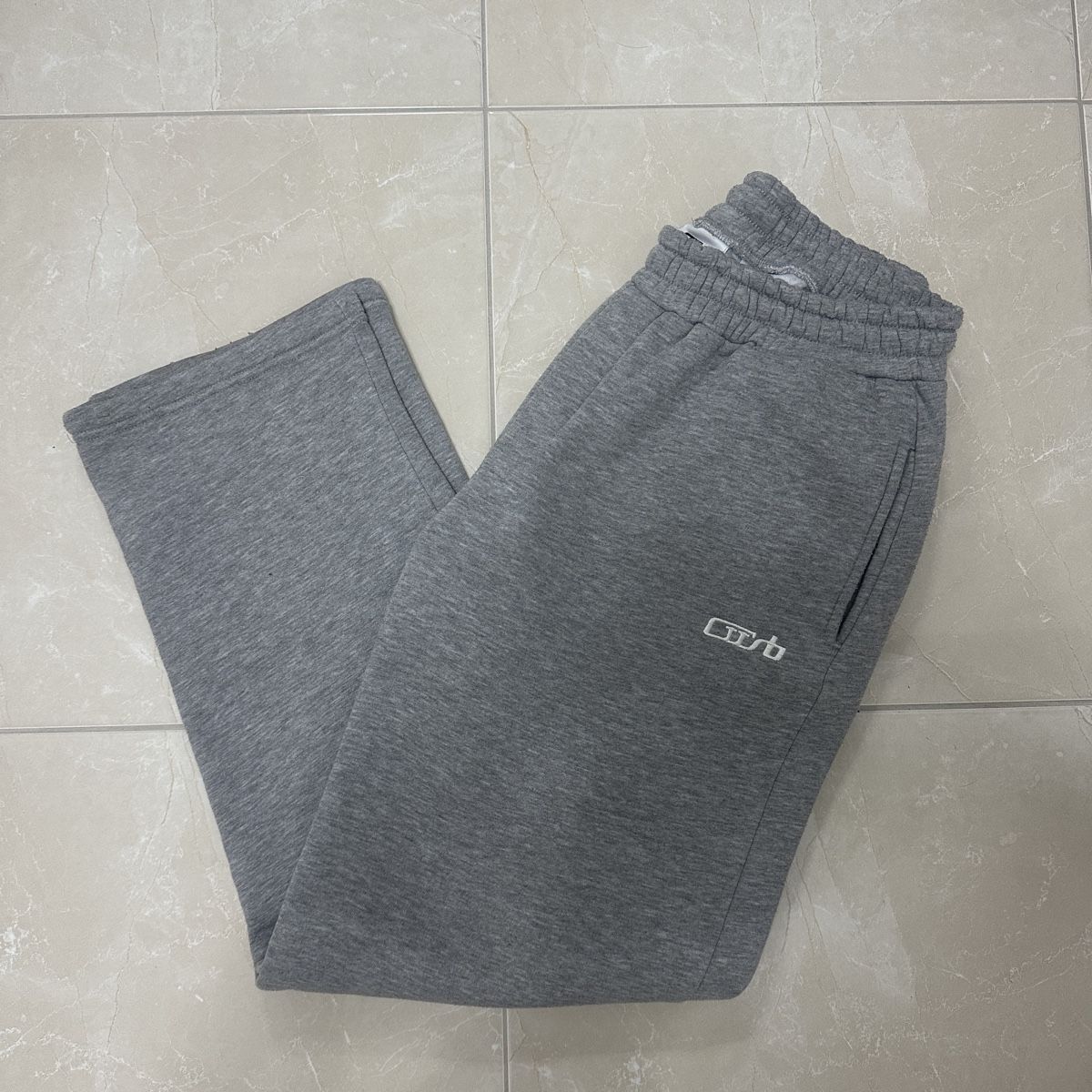 Pantaloni: Curb Jogginghose grau Grösse L – Usato da Frenkendorf venduto da a_1999