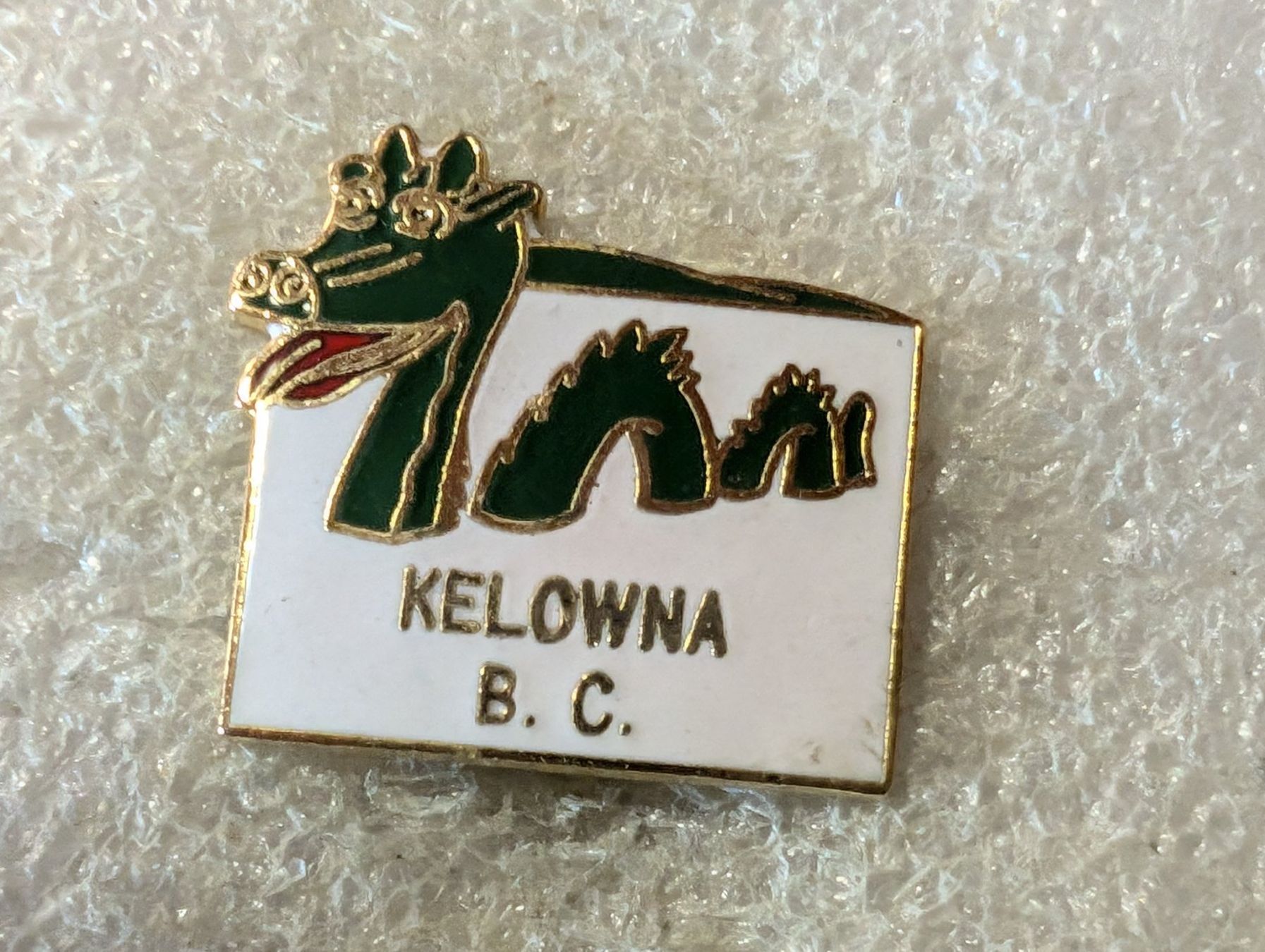 Placchette & Badge: Ansteckpin 158: Kelowna – Usato da Oppligen venduto da Pin-Fall-Shop