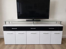 TV Möbel weiss schwarz Glasaufsatz Zustand OK