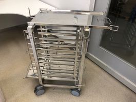 Edelstahl Transport oder Tablarwagen