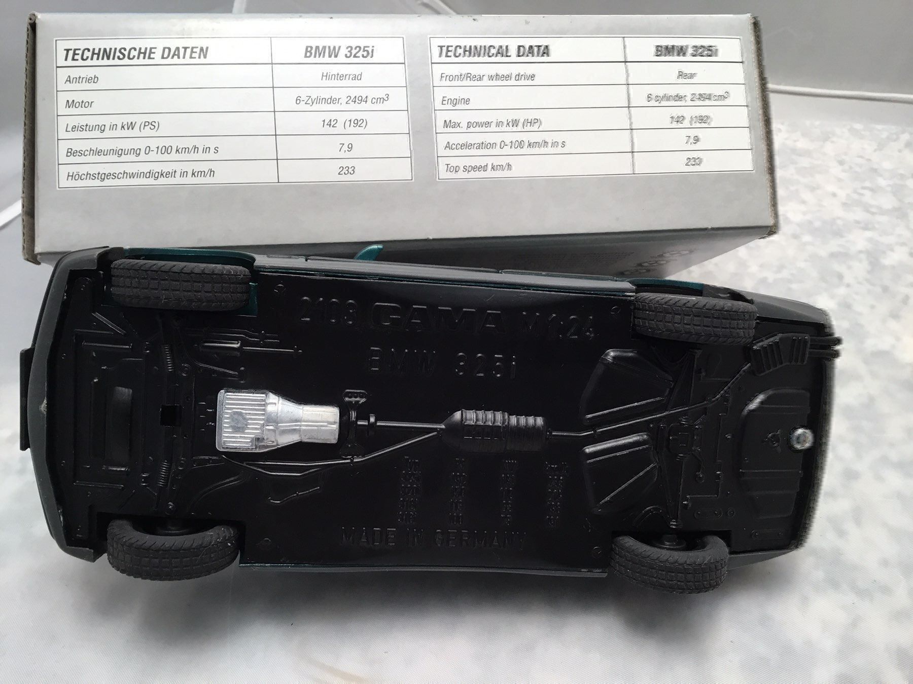 BMW Modellini d'auto: BMW 3er Reihe ( E36 ) – Nuovo e nell'imballaggio originale da Erlenbach im Simmental venduto da Model_box 6