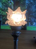 Antik - Tischlampe versilbert England Rosenglas Jugendstil