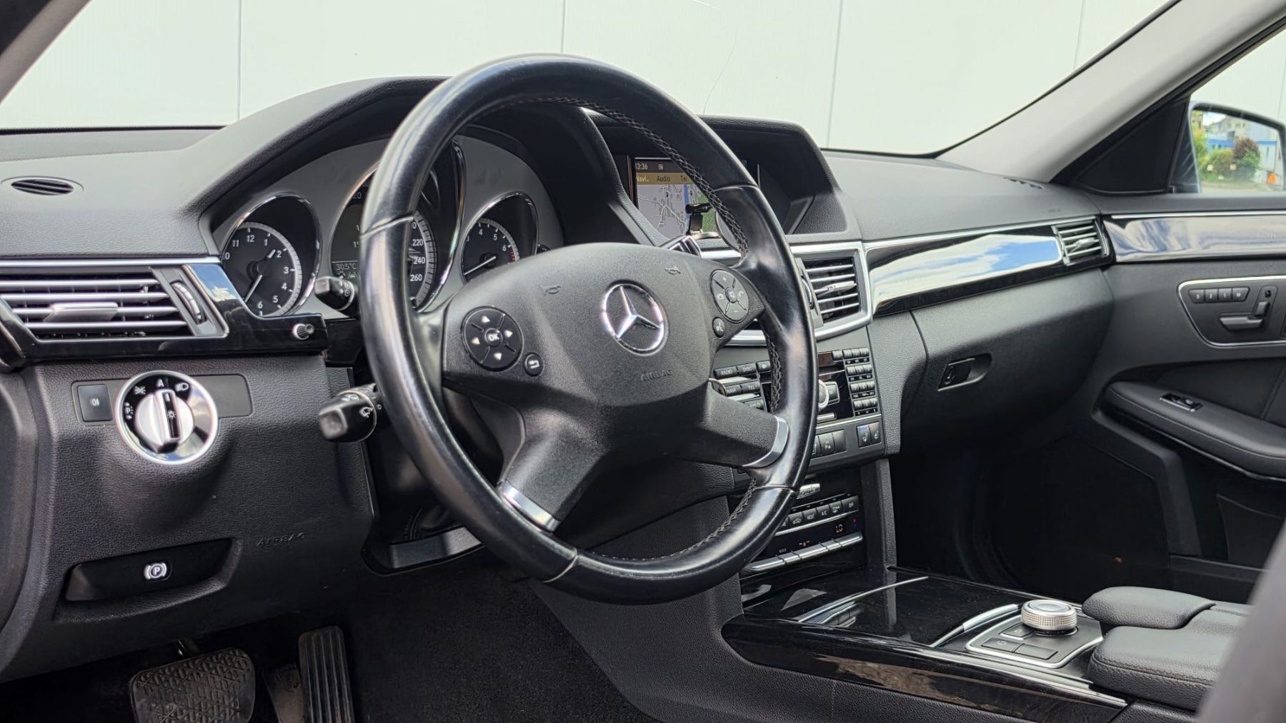 Mercedes-Benz Automobili: Mercedes-Benz E 350 CGI – Usato da Schwarzhäusern venduto da nik_tzk9 4