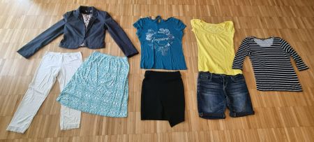 Kleiderpaket Sommer: Shirts, Jäggli, Jupes, Hosen - Gr. S