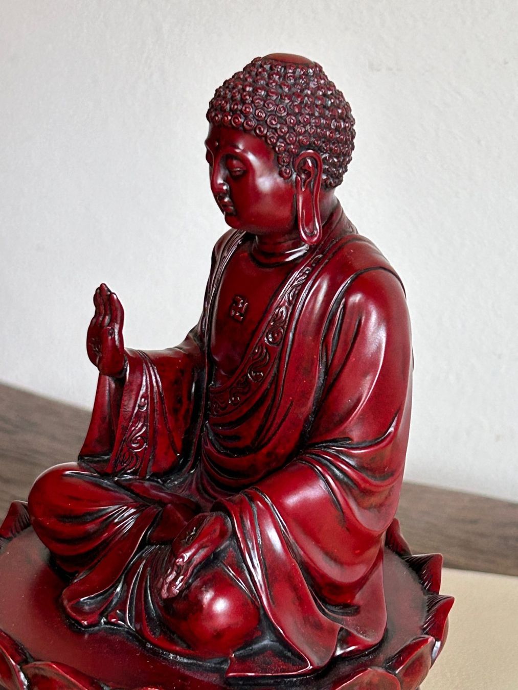 Sculture & Statue: Buddha Figur mit dem Swastica Amulett – Nuovo (secondo la descrizione) da Rocourt venduto da Vijay02 1