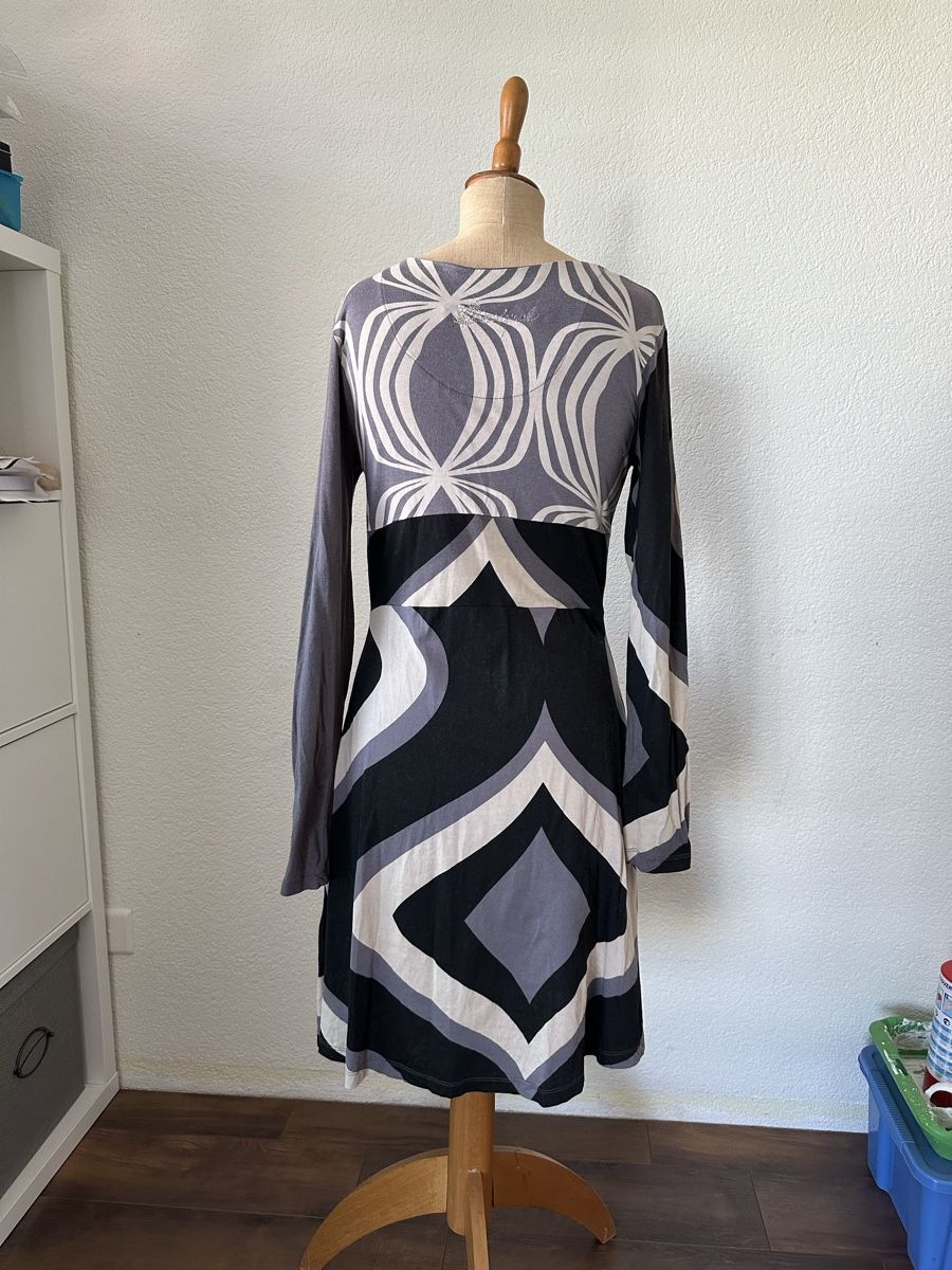 Desigual Kleider: Kleid Desigual Grösse L – Gebraucht aus Sutz von hei_danielaf 2