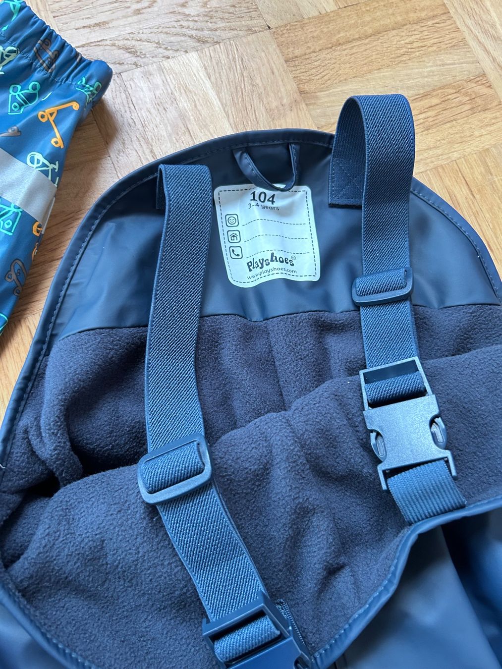 Lotti & Set di vestiti: Regenbekleidung Set Gr104 – Usato da Affoltern am Albis venduto da dor_d289 2
