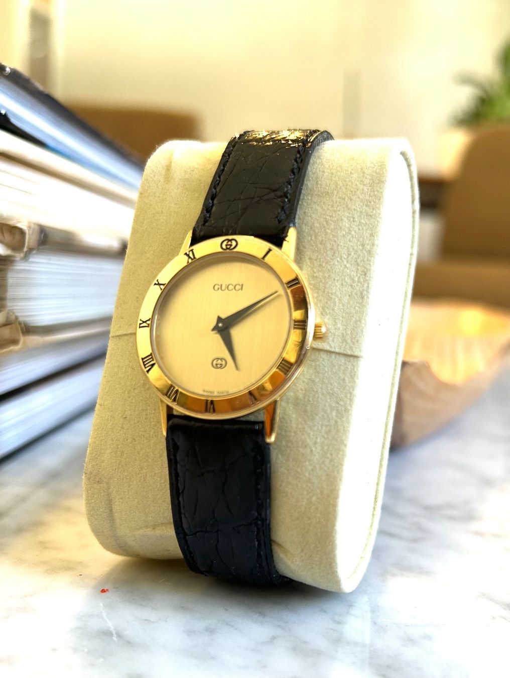 Gucci Orologi: Gucci Watch 3000j with new battery – Usato da Colombier VD venduto da Xzbit 4