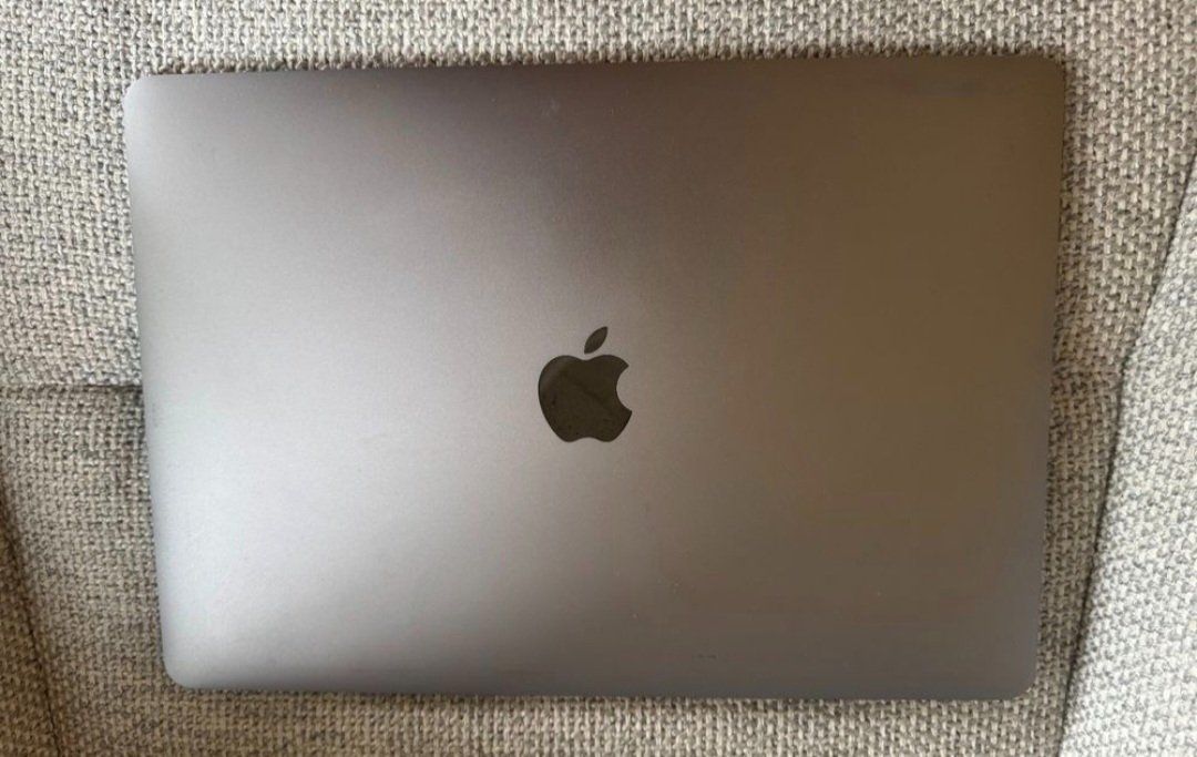 Apple Notebook: MacBook Air Retina 2018 , 13 – Usato da Genève venduto da chay.1 2