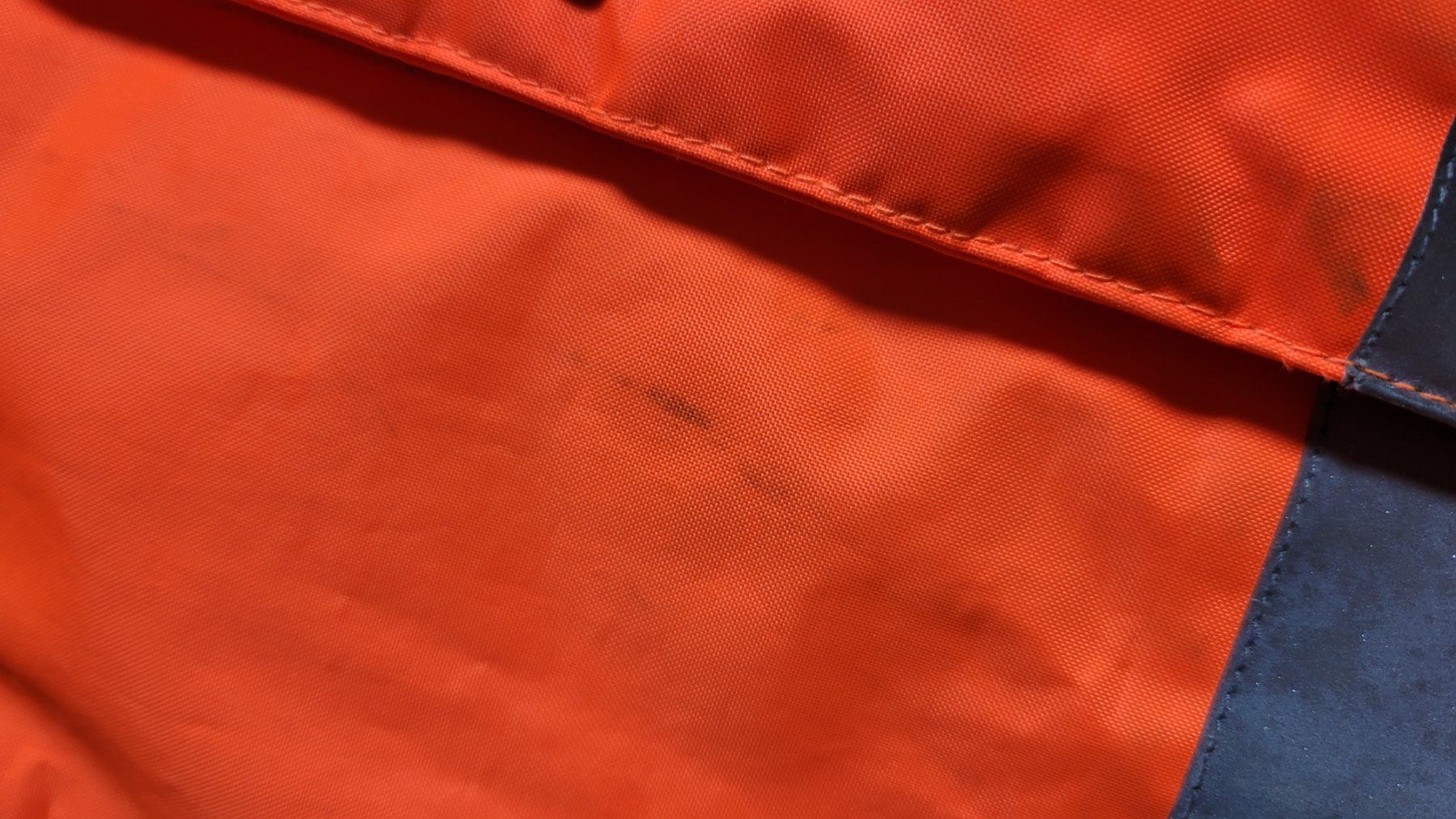 Giacche: zwei Jacken Sicherheits Weste M & Windjacke L – Usato da Emmenbrücke venduto da yanndrechsler 6
