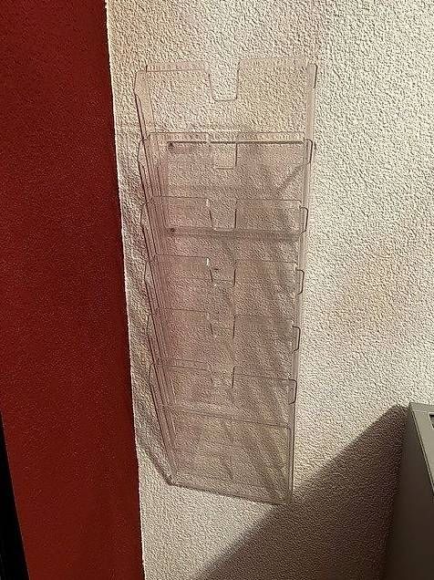 Sonstiges für Haushalt & Wohnen: Présentoir/porte-journaux mural – Gebraucht aus Hauterive NE von sofia66 1