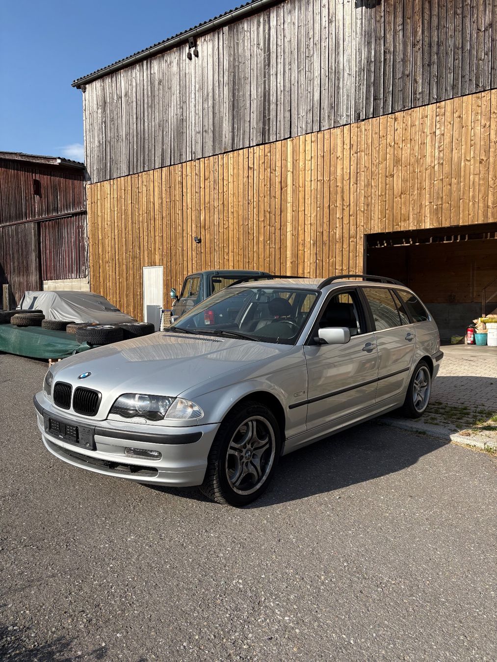 BMW Automobili: 330xd E46 mit Mfk – Usato da Obfelden venduto da str_bvx2