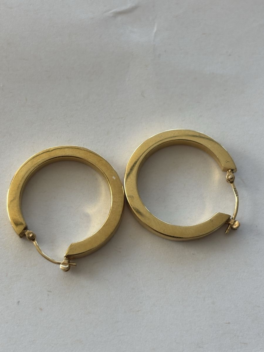 Ohrringe & -stecker: Creolen Gelbgold 18 Karat – Gebraucht aus Langnau am Albis von flusspflege 1