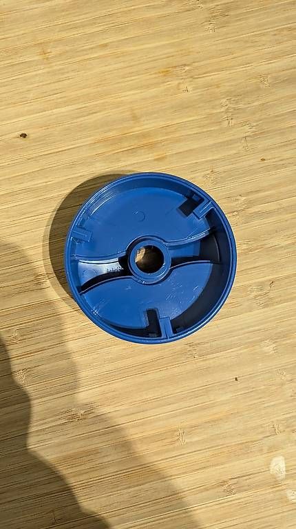 Veicoli da campeggio: Wassertank Deckel f. Wohnmobil, neu – Usato da Zollikofen venduto da Serious 1