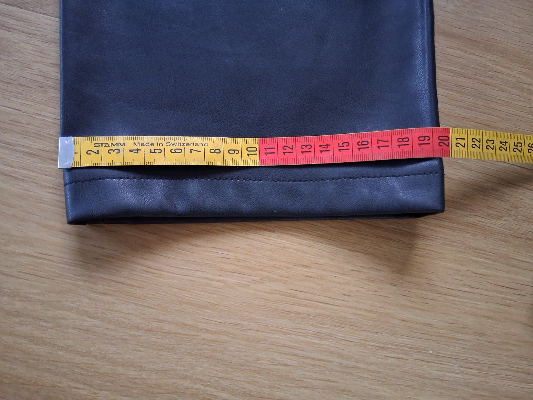 Mango Pantaloni: MNG (Mango) Kunstlederhose 38 – Usato da Lengnau AG venduto da Nathi88 8