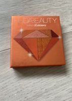 Huda beauty eyeshadow palette