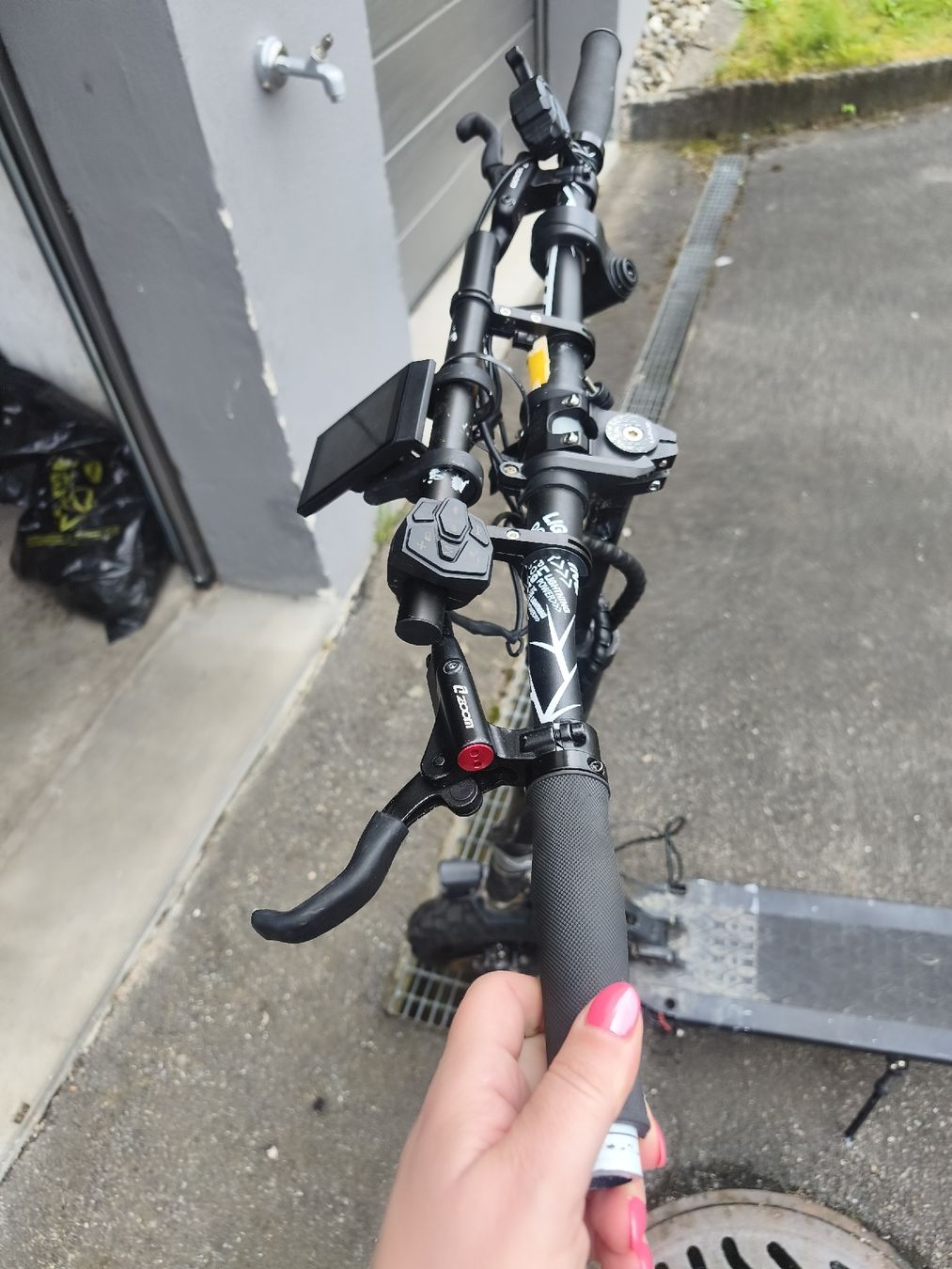 Scooter: Scooter Elektroroller Jojor – Difettoso da Tagelswangen venduto da son_z88g 1