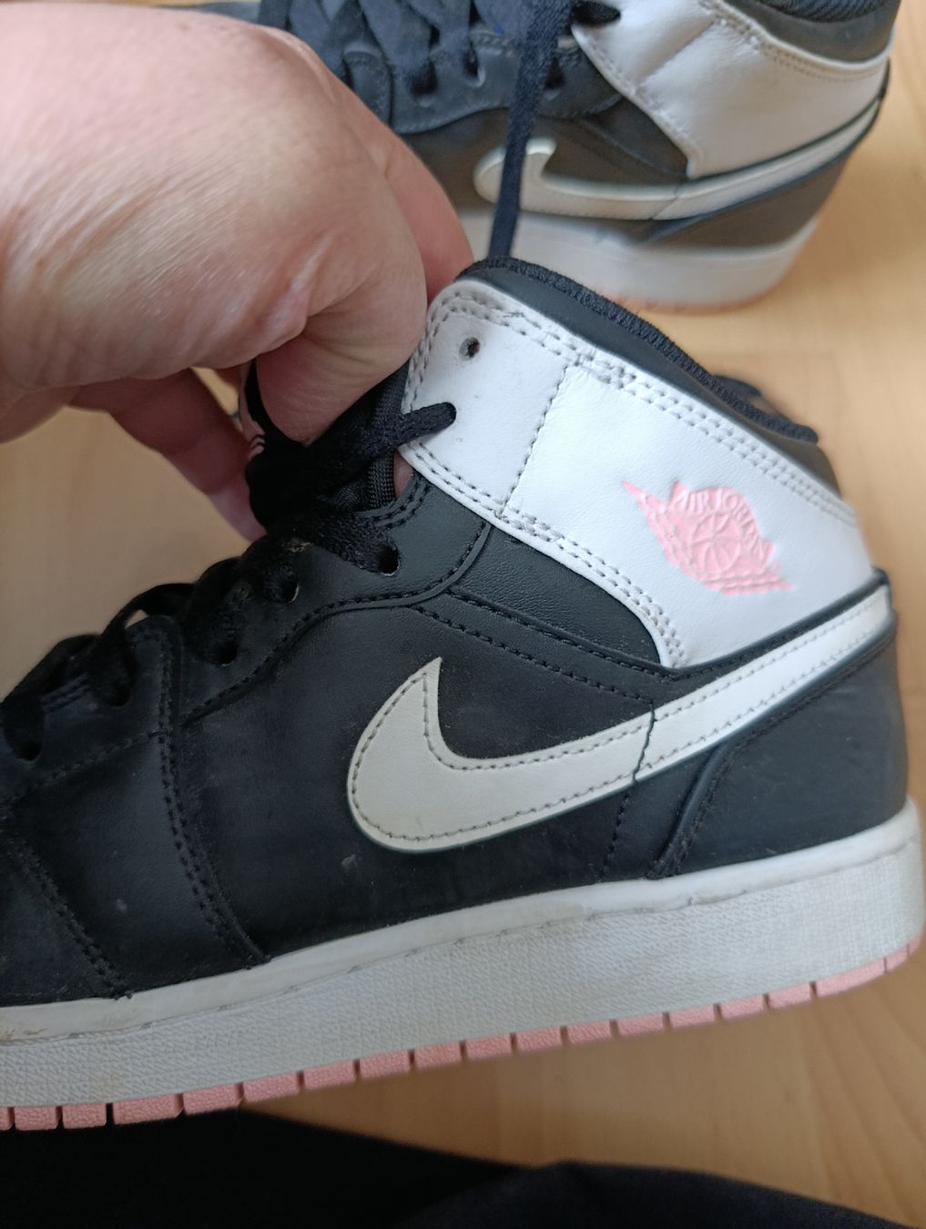 Jordan Herrenschuhe: Nike Air Jordan High Sneaker Gr. 38.5 – Gebraucht aus Bellach von TORA4 2