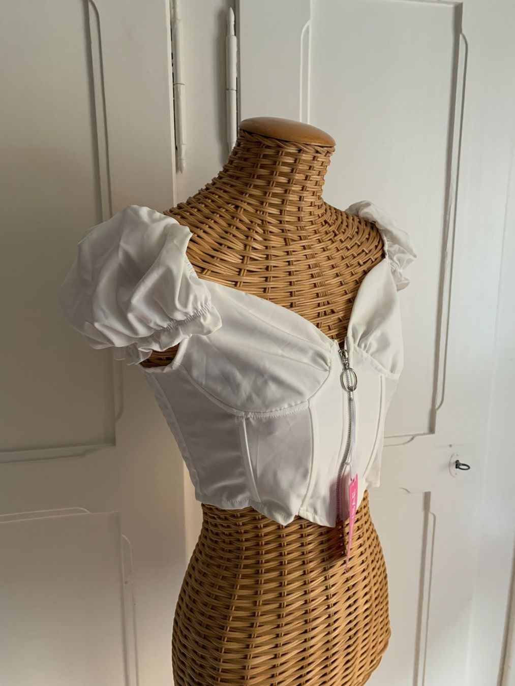 Top: HEY BAE - Top weiss S (neu) – Nuovo e nell'imballaggio originale da Zürich venduto da Diazaio 1