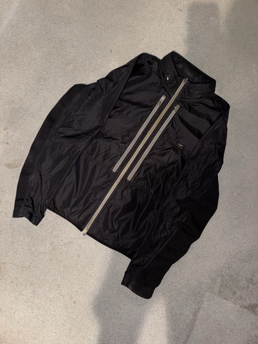 Armani Giacche: vintage armani jeans trackjacket black  – Usato da Oberhofen Thun'see venduto da 61archive 2