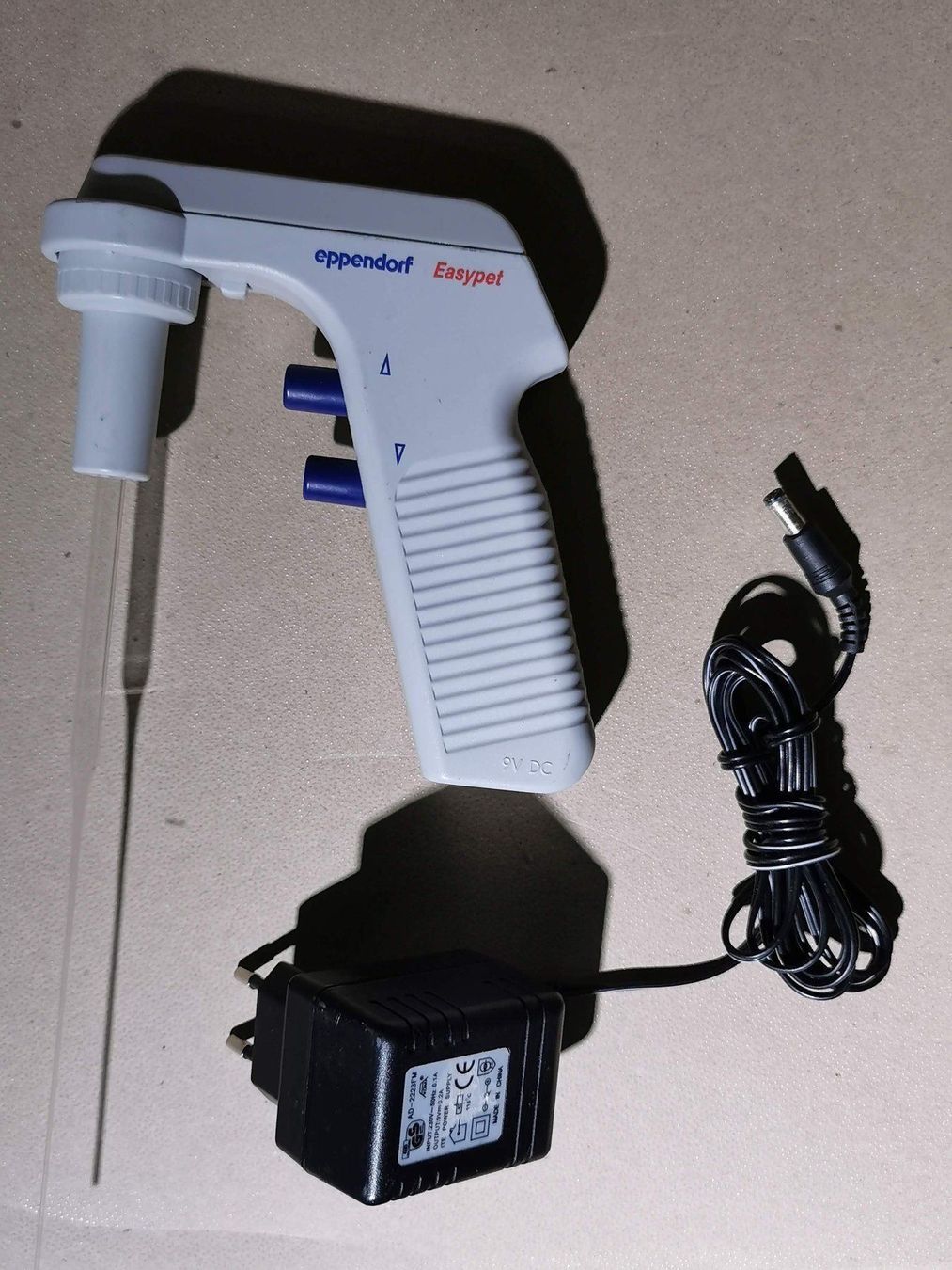 Medizinische Geräte: Eppendorf Easypet – Gebraucht aus Ecublens VD von Netfinity