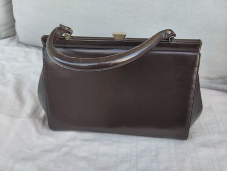 Borsa vintage in pelle marrone scuro - un classico!