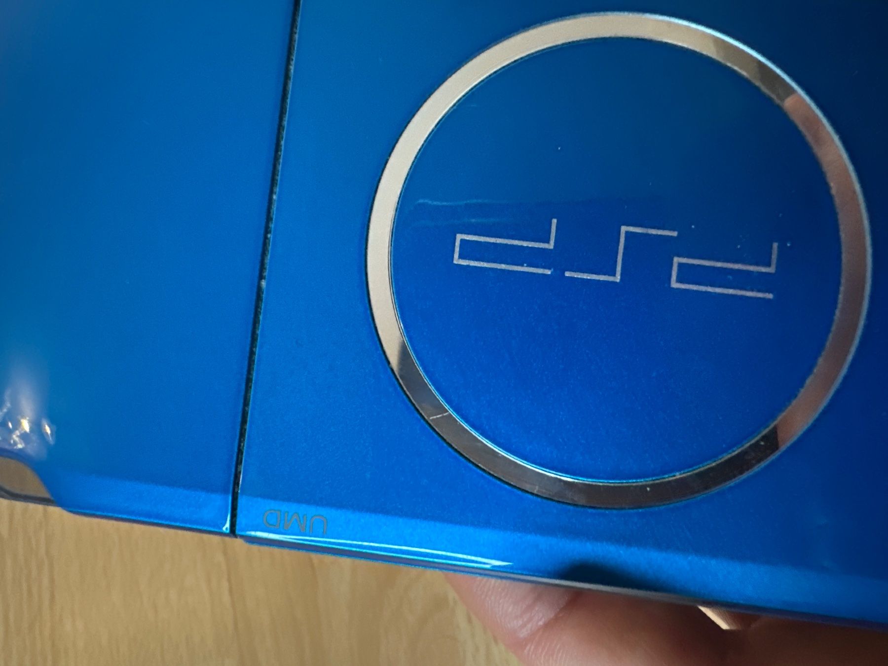 Sony Konsolen: PSP Konsole vibrant blue – Gebraucht aus St.gallen von taduz 3