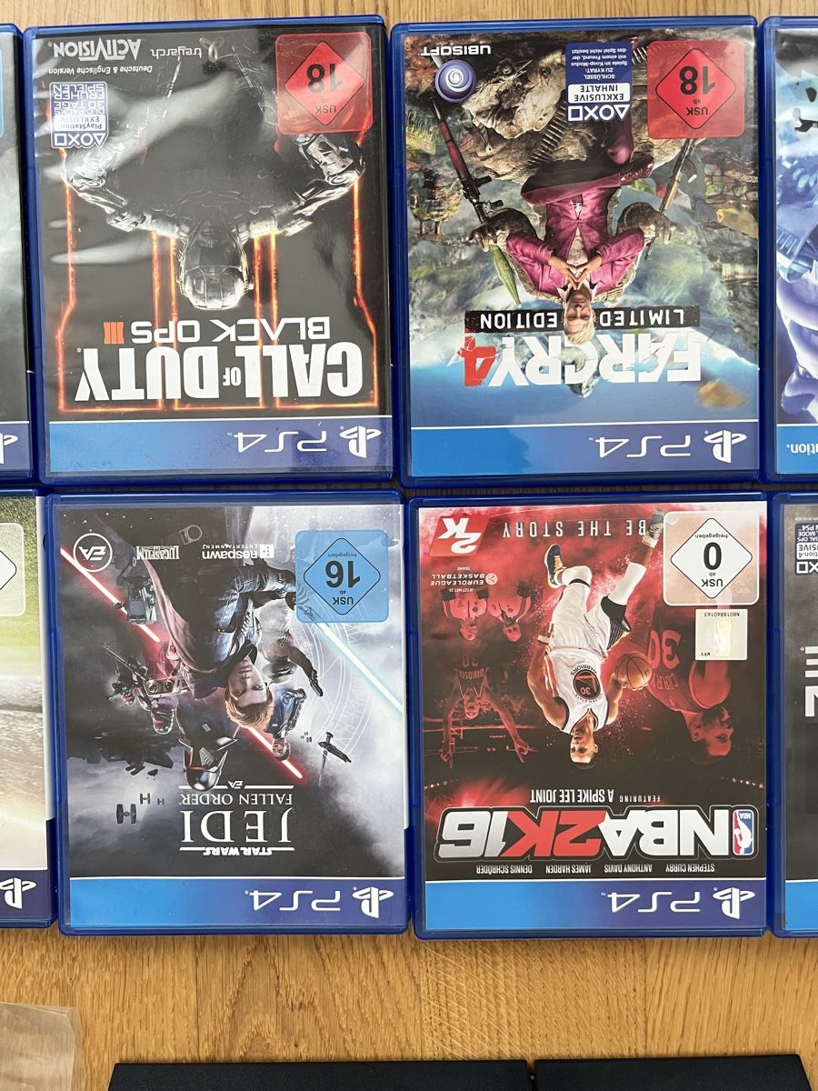Sony Console: PlayStation 4 (500 GB) Komplettpaket | 2 Controller | Logite – Usato da Zürich venduto da mad_msw7 5