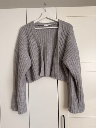 Strickjacke croped Grösse S