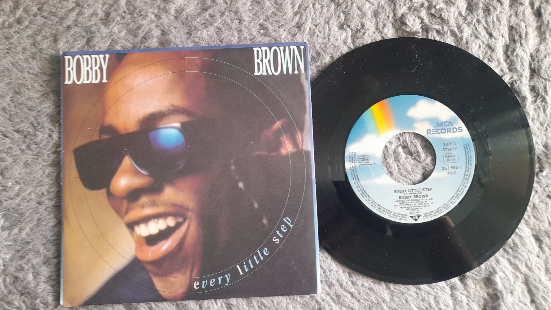 Dischi in vinile: BOBBY BROWN     EVERY LITTLE STEP   7 VINYL SINGLE – Usato da Wetzikon ZH venduto da Ramones01