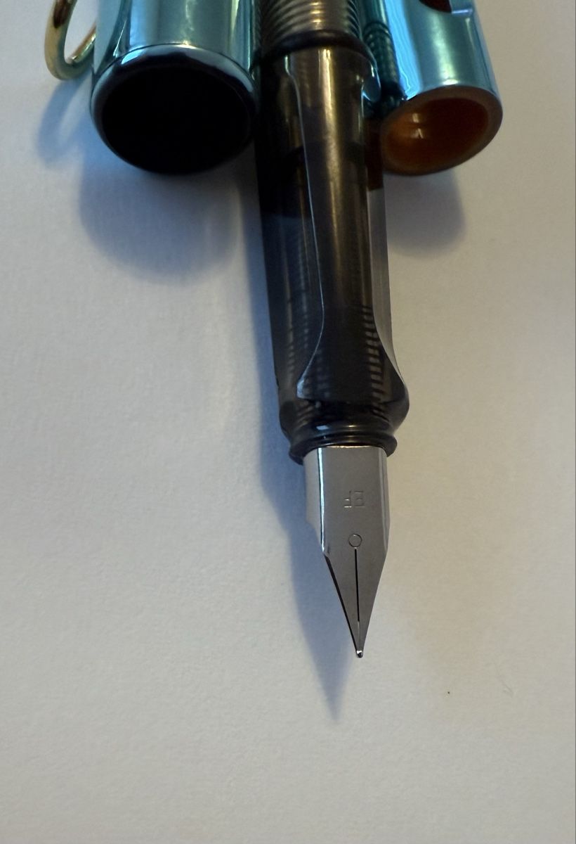 Retractable Press – Nachfüllbarer Füllfederhalter Mit 0,38 Mm Feiner Spitze | Ideal Für Schule & Büro