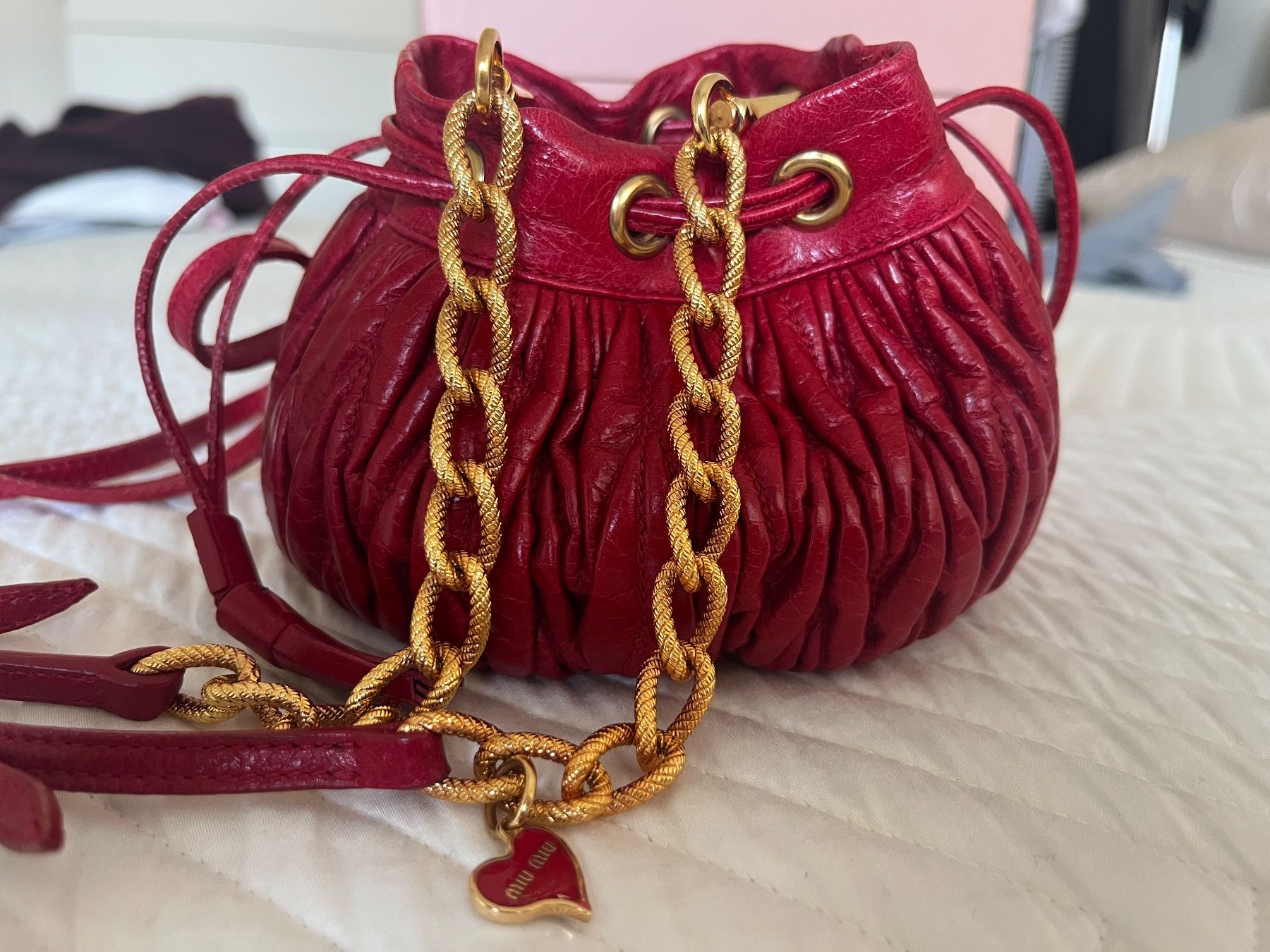 Miu Miu Taschen für Damen: MIU MIU micro-mini-Tasche - rot - Echtleder – Neu (gemäss Beschreibung) aus Bern von Leppi2