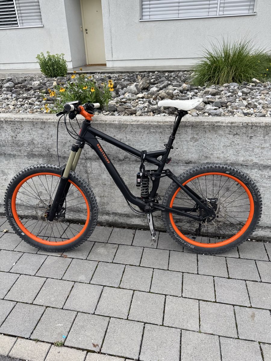 rose ebike rennrad Sneak Plus EQ E-Bike Generalüberholt aus zweiter Hand E-Bike – H&B Exclusive Limited Edition Supertech Air Gold Jersey (Size):2XL Register Mips II matte reverbsync-seller-cost:208.64