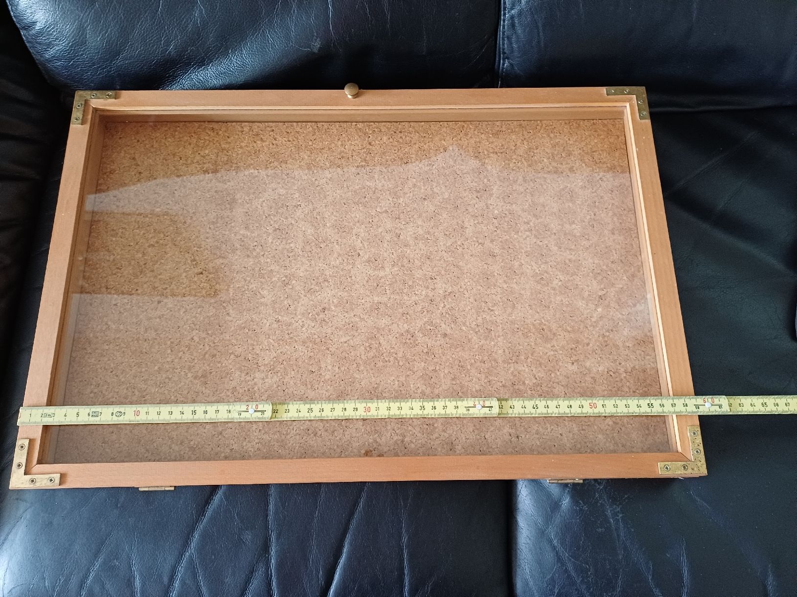 Vitrines: Vitrine Holz mit Kork und Glas – D'occasion à Ebersecken par Napf08 4