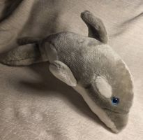 Plüschtier Delfin mit wunder schöne Blaue Augen siehe Foto
