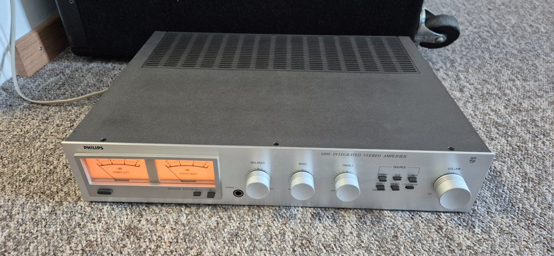 Philips Amplificatori: Schöner Philips Verstärker aus den 80er – Usato da Stein am Rhein venduto da Abby2009
