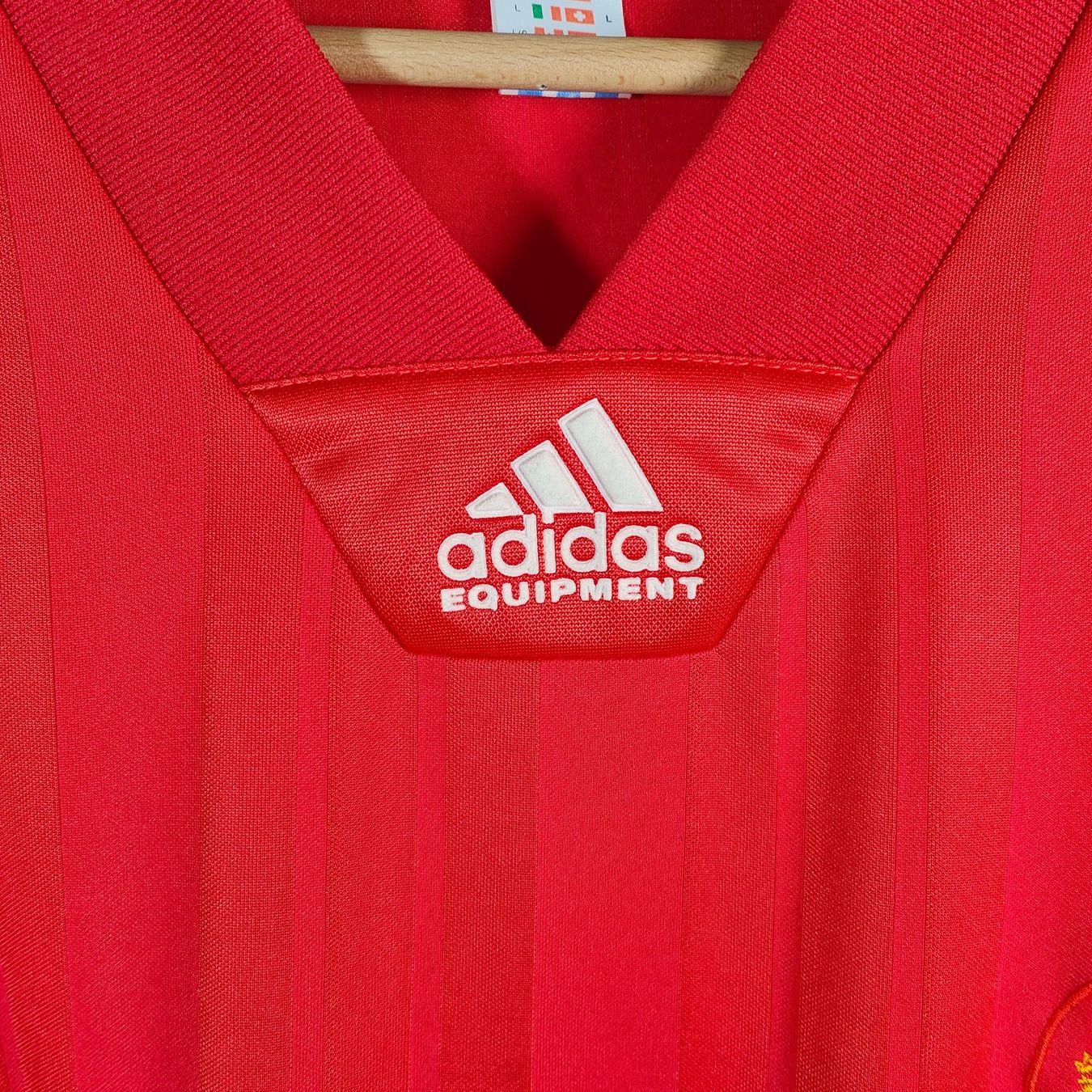 Adidas Canottiere & Pantaloni: Original 1992-94 Spain Home Trikot – Usato da Martigny venduto da eternalpitch 2