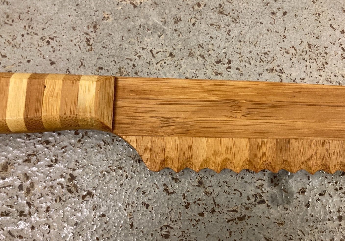 Stühle: design-brotmesser aus holz – Gebraucht aus Allschwil von rotocker 1
